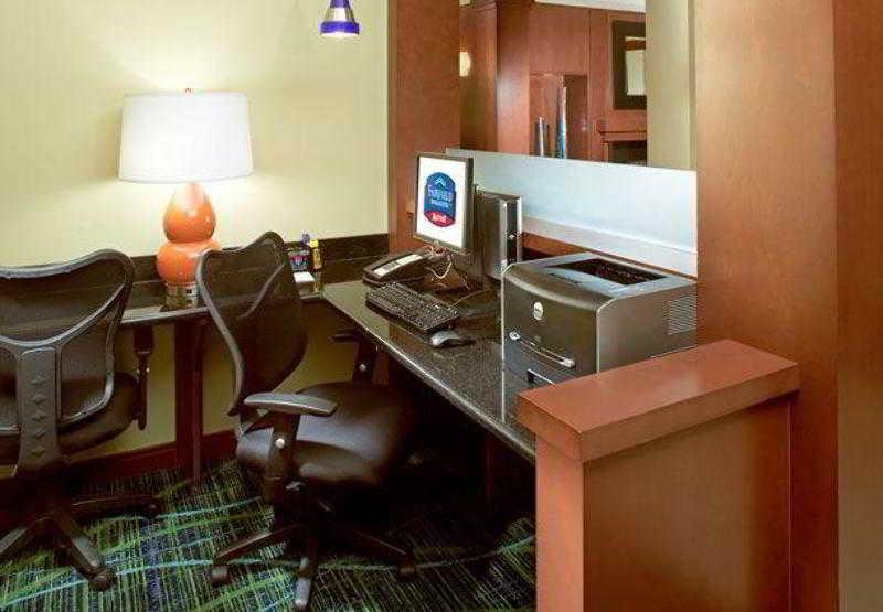 Отель Fairfield By Marriott Peoria East Экстерьер фото