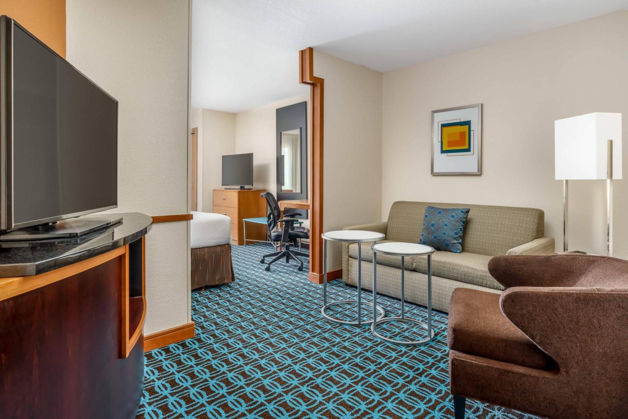 Отель Fairfield By Marriott Peoria East Экстерьер фото